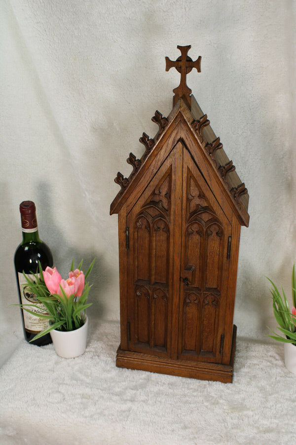 Top Neo gothic church wood carved chapel bishop saint figurine statue religious