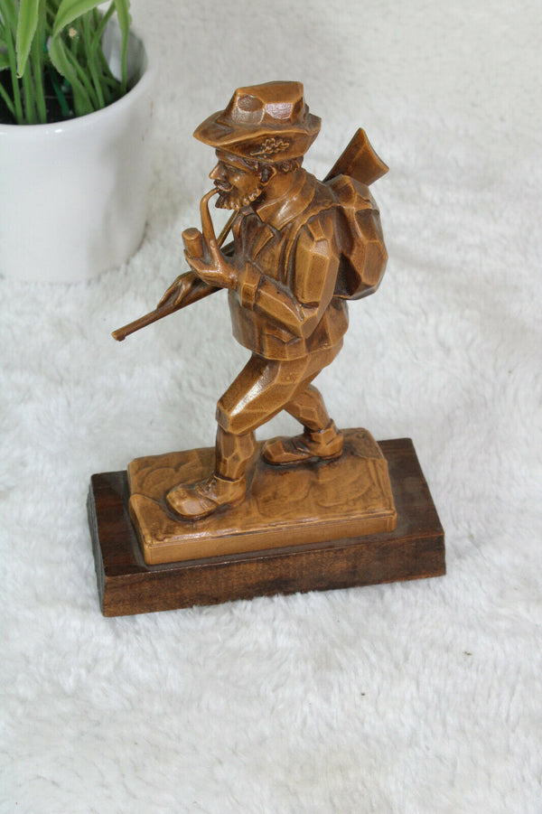 German black forest design resin hunter figurine statue