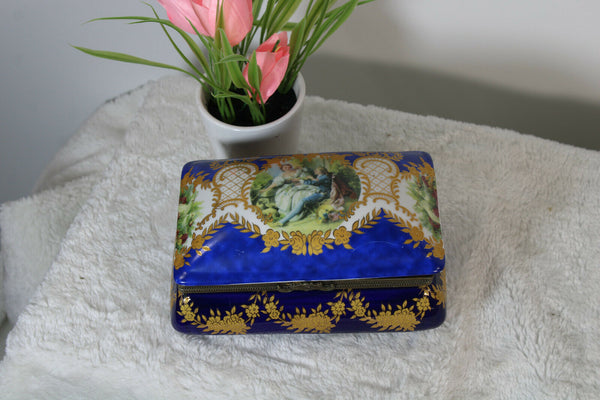 French limoges porcelain trinket jewelry box music playing romantic scene