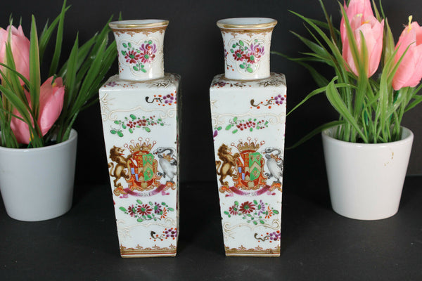 Antique pair edme samson porcelain marked Small vases escutcheon lion shield