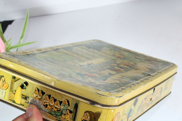 Rare Walt Disney Biscuit Tin box Snow White  Dwarfs  1930 belgian Disneyana