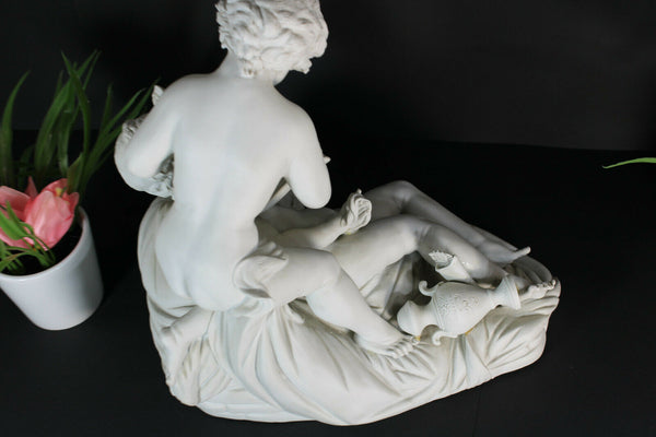 Capodimonte Carpie marked bisque porcelain cupido cherub putti statue group