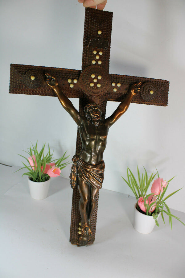 Tramp Art crucifix antique large religious