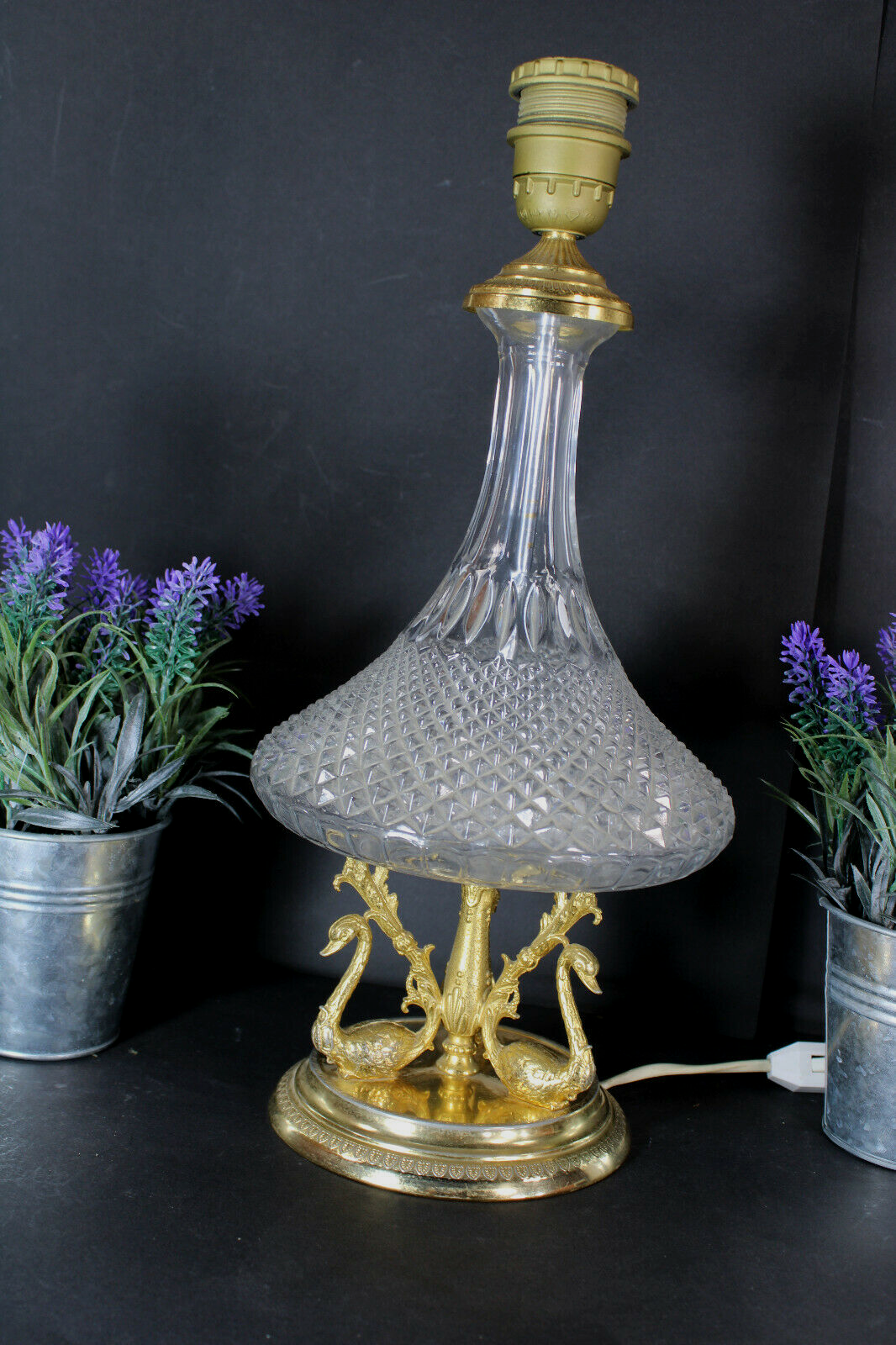 Vintage crystal glass Swan brass base Table lamp | FF-Antiques