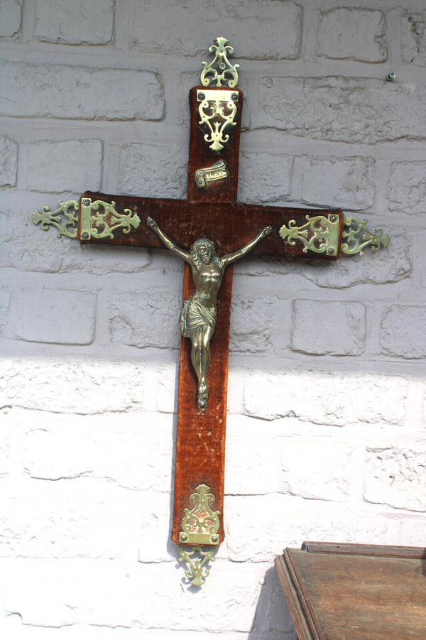 Antique 19thc french brass wood velvet wall crucifix religious