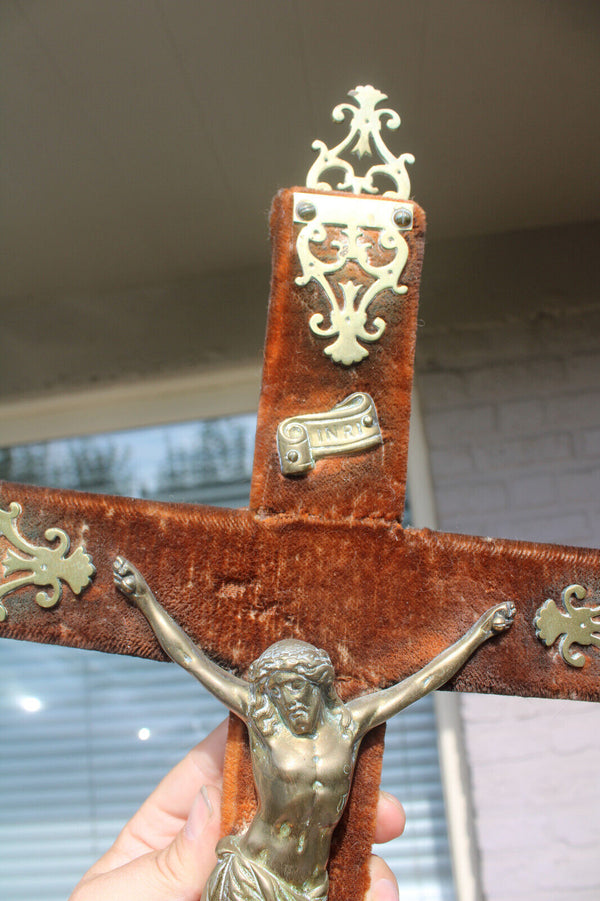 Antique 19thc french brass wood velvet wall crucifix religious