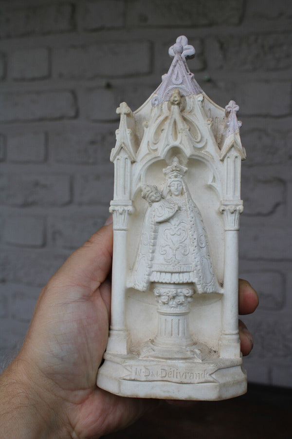 Vintage neo gothic madonna figurine chapel niche statue