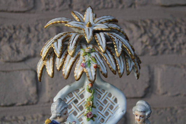 Gorgeous porcelain mantel clock romantic couple palm tree 1970