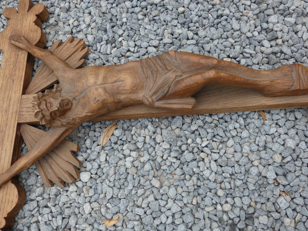 Antique wood carved 33