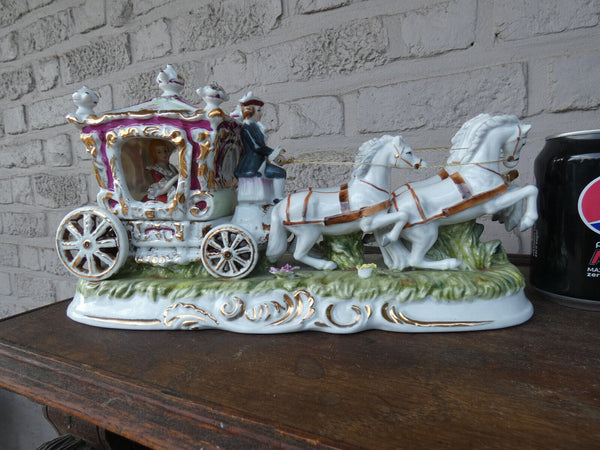 Vintage italian capodimonte porcelain PACELLI marked Coach princess  statue