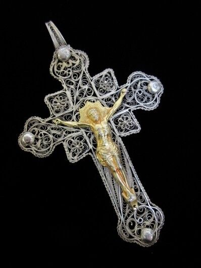 Antique XIX Silver filigree crucifix cross pendant religious jewelry