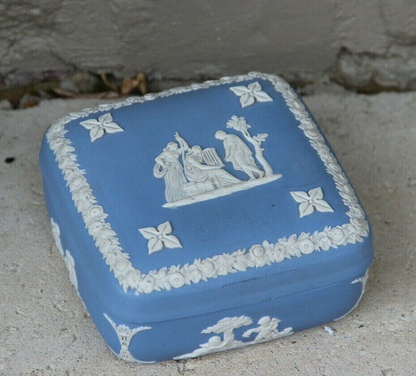 Wedgwood Blue Jasperware Trinket Box putti angel scenes