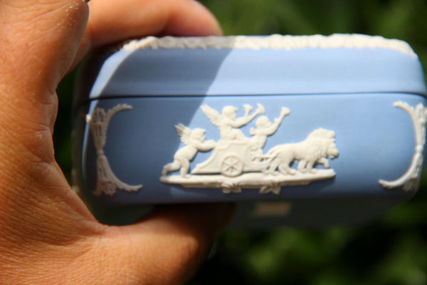 Wedgwood Blue Jasperware Trinket Box putti angel scenes