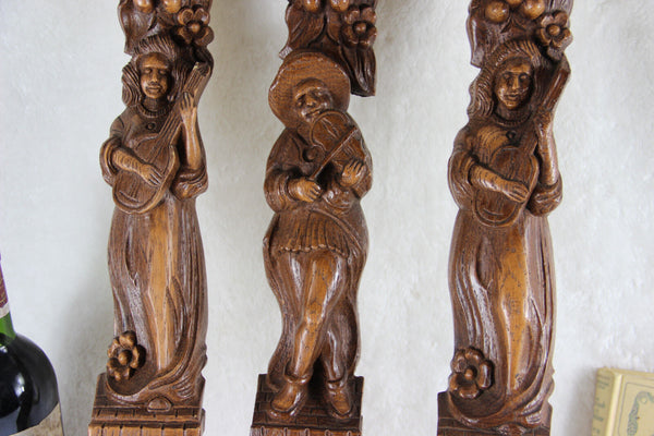 Set  Cast resin wood design Wall plaques ornaments figurines music 1970
