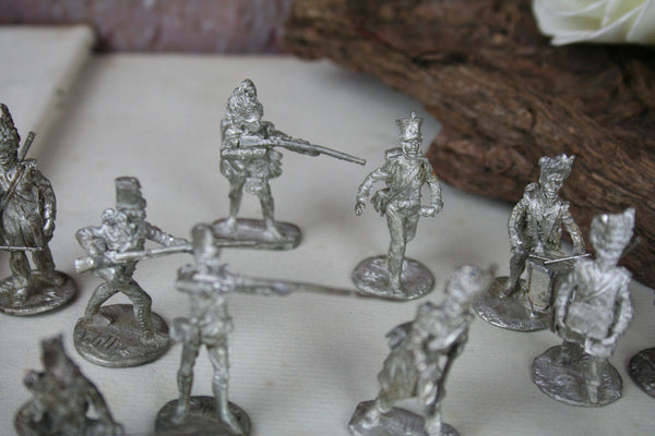 Set 17 Lead Toy soldiers soldats Napoleon very detailed set officer