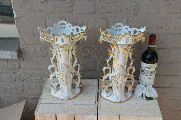 Top antique Vieux paris porcelain FRench vases Floral relief decor attr. petit