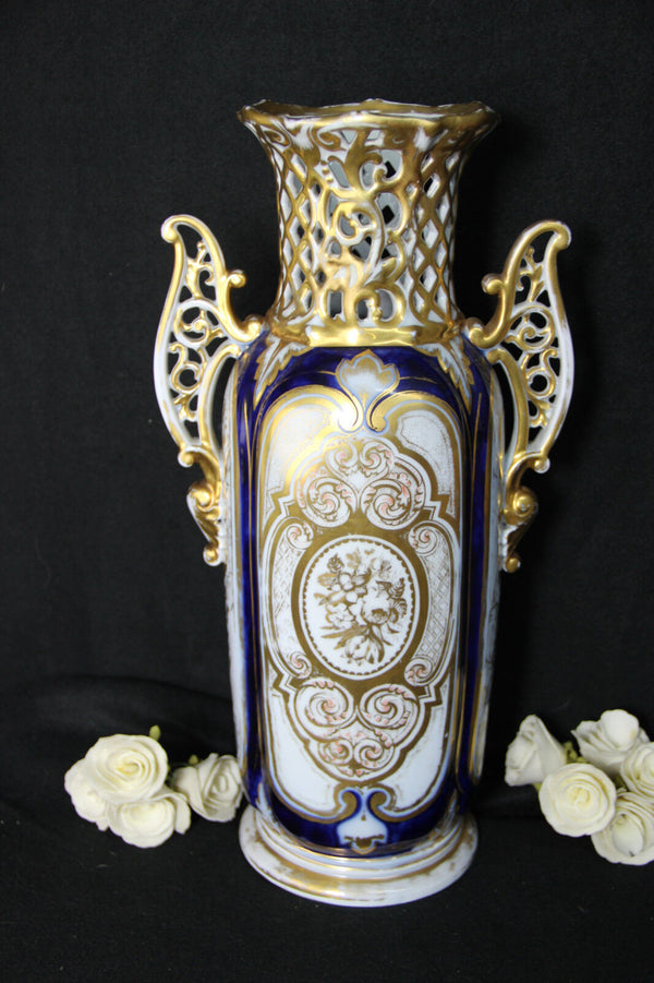 Antique vieux paris old porcelain large Vase gold gild 19th century