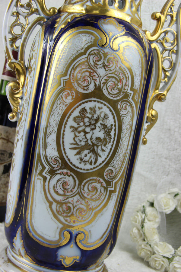 Antique vieux paris old porcelain large Vase gold gild 19th century