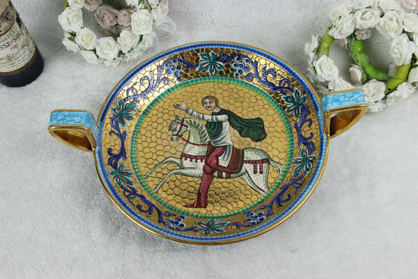 Vintage italian DERUTA marked porcelain Centerpiece coupe bowl horse rider