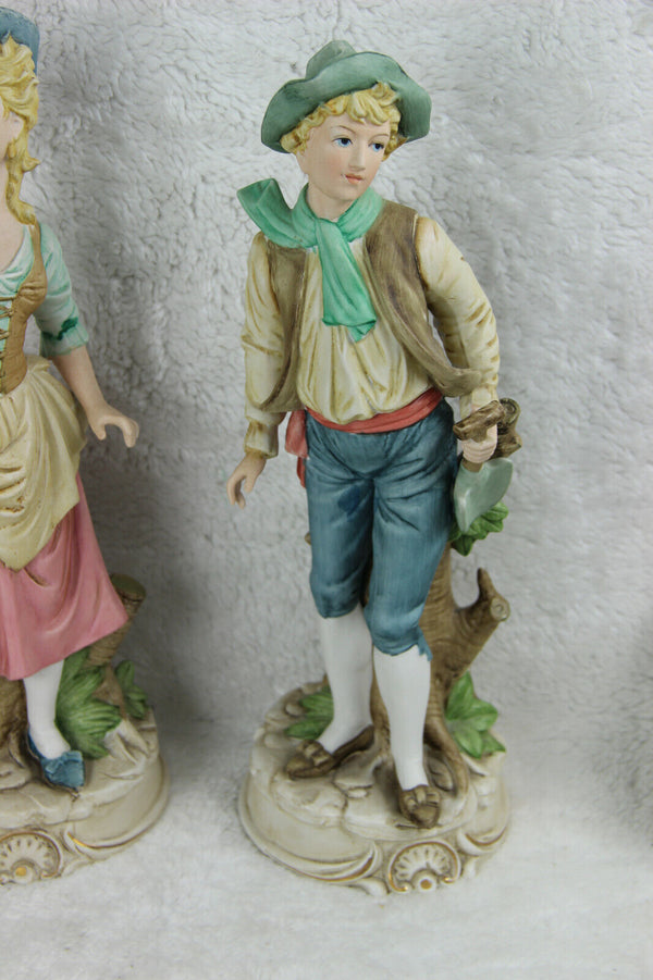 PAIR Capodimonte italian porcelain couple figurines 1970