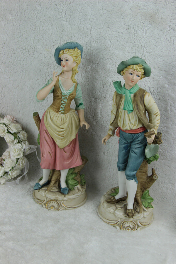 PAIR Capodimonte italian porcelain couple figurines 1970