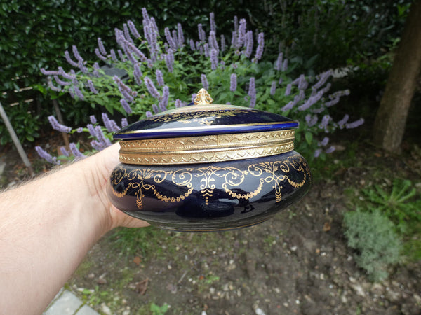 VINTAGE PORCELAIN SILENT BUTLER/CRUMB CATCHER cobalt blue