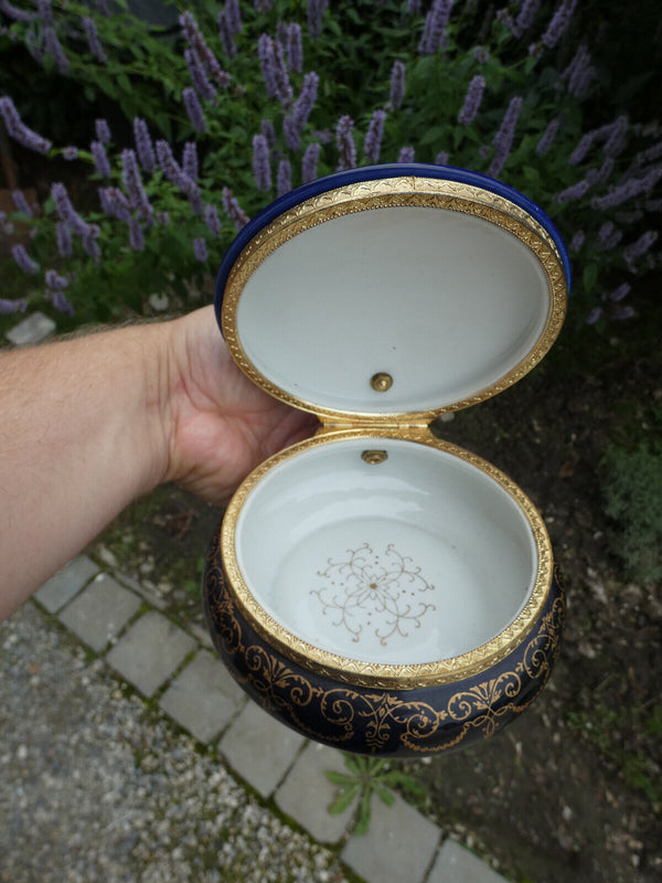 VINTAGE PORCELAIN SILENT BUTLER/CRUMB CATCHER cobalt blue