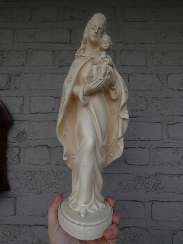 Antique chalk creme colour madonna child   statue religious