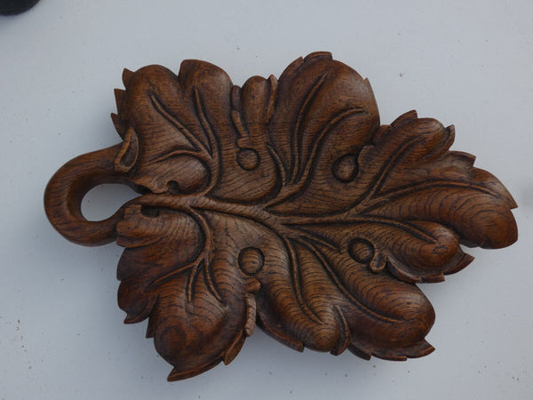 1950 Wood carved leaf tray vide poche bowl