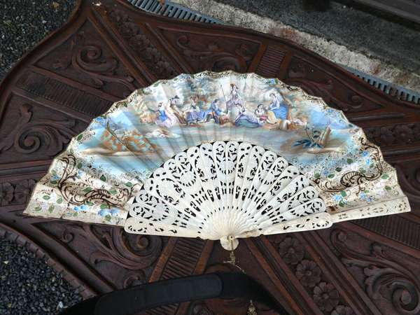 Antique FRENCH HAND PAINTED paper FAN  1800s romantic